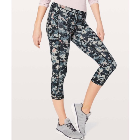 lululemon athletica Pants - Lululemon Speed Up Crop *21" Spring Bloom Multi